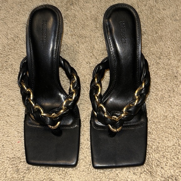 Black and Gold Braided Thong Heels - Picture 1 of 5